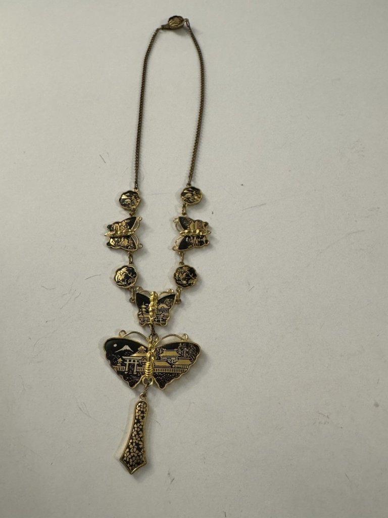 1960s Japanese Damascene Butterfly Link Dragon Gold Toned Necklace H13